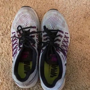 Nike women’s running shoe- great condition